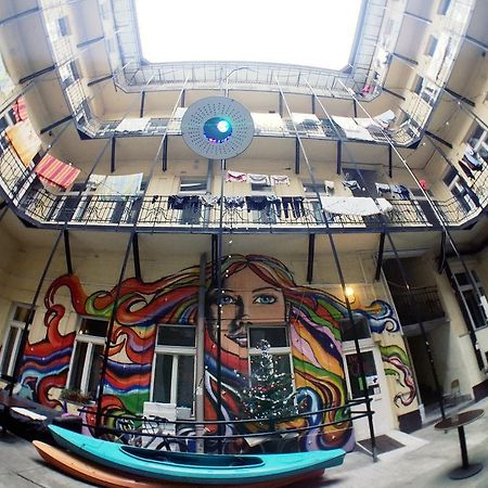 Dbc Hostel Budapest Eksteriør bilde