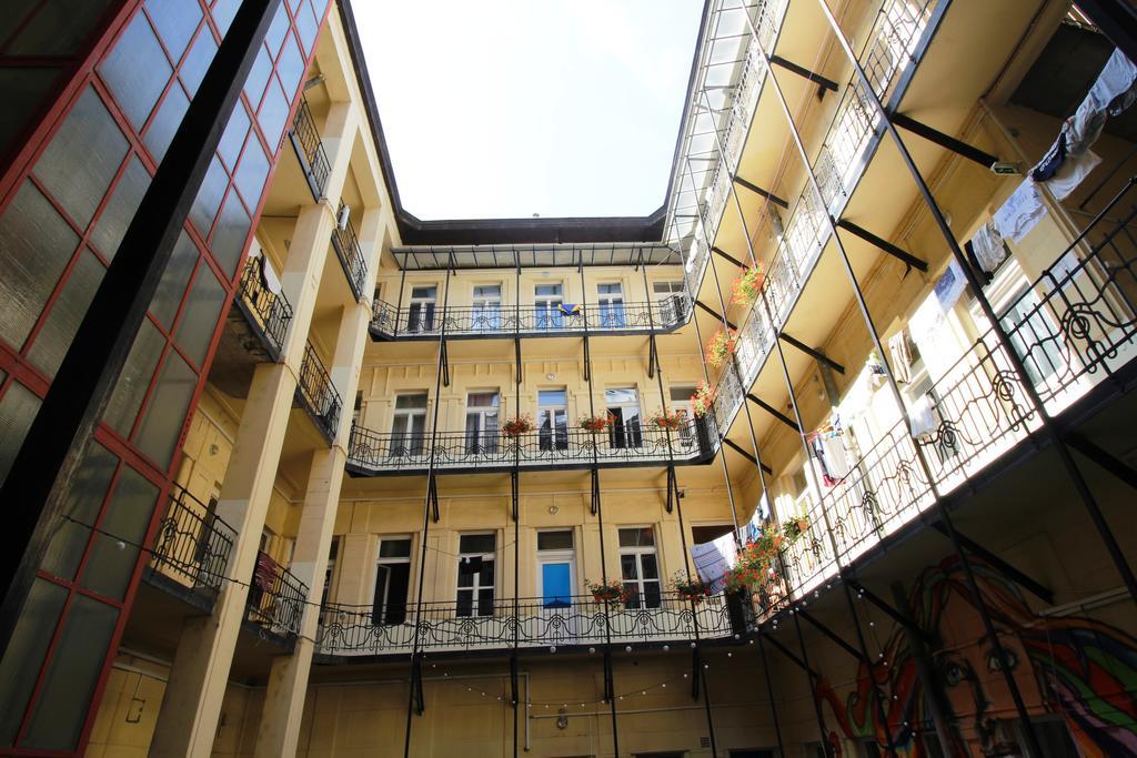 Dbc Hostel Budapest Eksteriør bilde