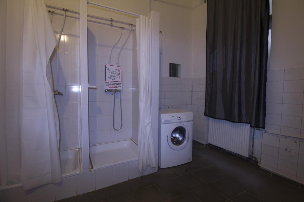 Dbc Hostel Budapest Eksteriør bilde